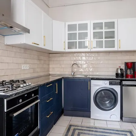 Vibrant 4bed1bath Heart Of Beyoglu! #389 Apartament Stambuł