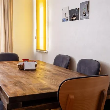 Vibrant 4bed1bath Heart Of Beyoglu! #389 Apartment *