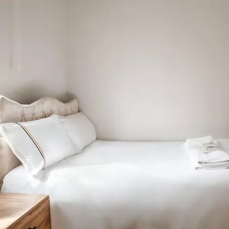 Vibrant 4bed1bath Heart Of Beyoglu! #389 アパート