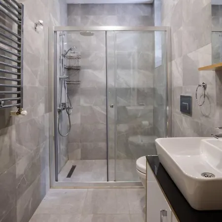 Vibrant 4bed1bath Heart Of Beyoglu! #389 アパート *